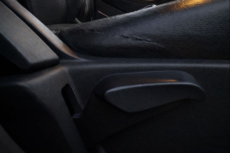 2018 Ford FREESTYLE TITANIUM 1.5 DIESEL, Diesel, Manual, 1,30,602 km, Driver Side Adjustment Panel