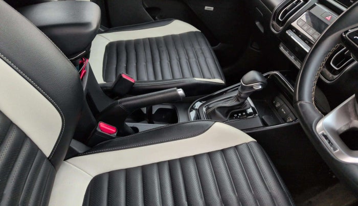 2024 KIA SONET GTX Plus 1.0 Turbo Petrol DCT Dual Tone, Petrol, Automatic, 10,933 km, Gear Lever