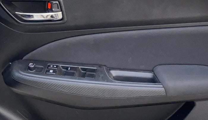 2021 Maruti Swift VXI, Petrol, Manual, 3,791 km, Driver Side Door Panels Control