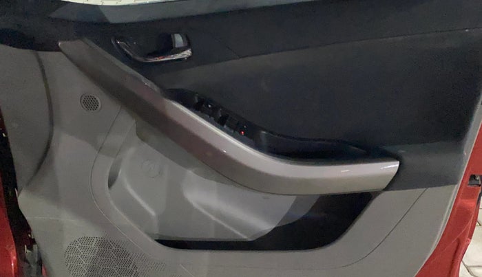 2019 Tata NEXON XZA PLUS PETROL, Petrol, Automatic, 31,891 km, Driver Side Door Panels Control