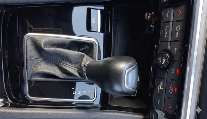 2021 Jeep Compass MODEL S (O) 1.4 PETROL DCT, Petrol, Automatic, 53,793 km, Gear Lever