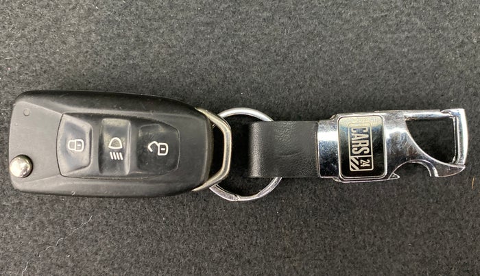 2018 Tata Tiago XZ 1.2 REVOTRON, Petrol, Manual, 28,457 km, Key Close Up