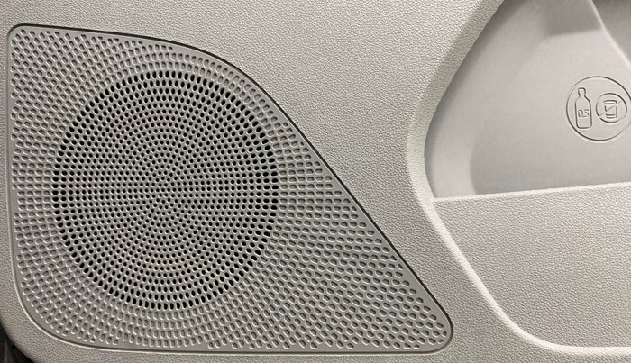 2018 Tata Tiago XZ 1.2 REVOTRON, Petrol, Manual, 28,457 km, Speaker