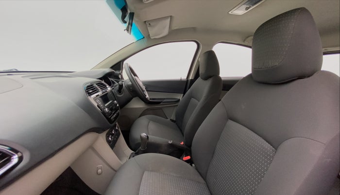 2018 Tata Tiago XZ 1.2 REVOTRON, Petrol, Manual, 28,457 km, Right Side Front Door Cabin