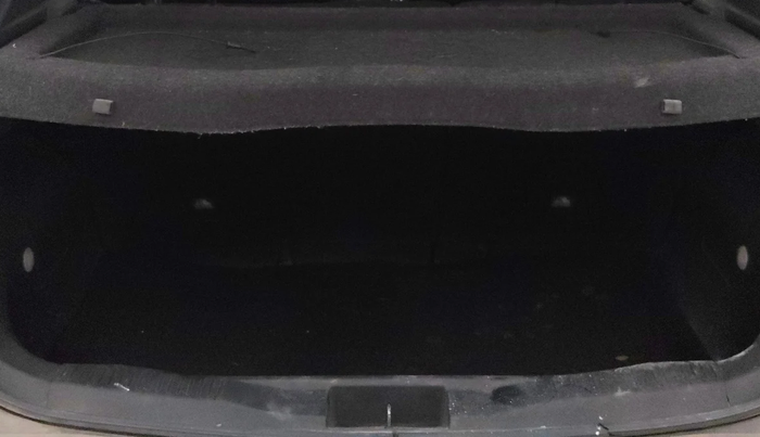 2021 Renault Kiger RXT (O) AMT, Petrol, Automatic, 39,237 km, Boot Inside