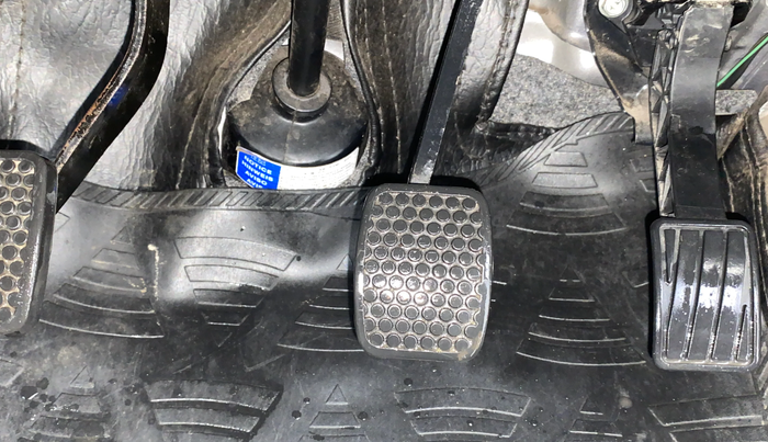 2022 Maruti Eeco 5 STR AC (O), Petrol, Manual, 8,164 km, Pedals