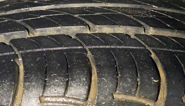 2019 Tata Tiago XZ PLUS PETROL, CNG, Manual, 63,290 km, Left Rear Tyre Tread