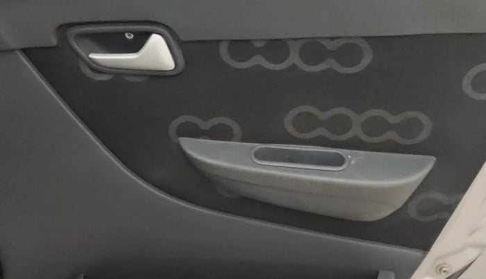 2014 Maruti Alto 800 LXI, Petrol, Manual, 66,811 km, Driver Side Door Panels Control