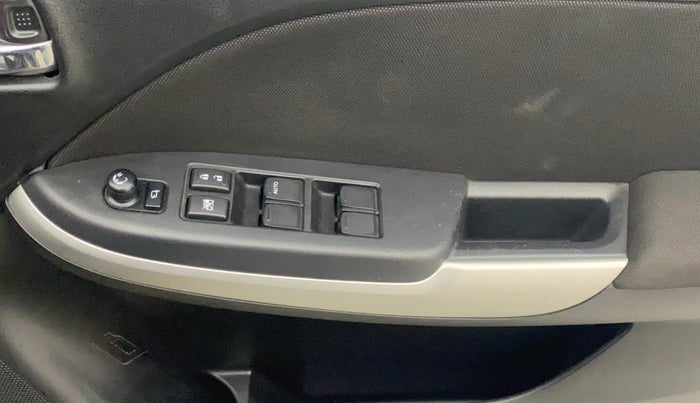 2017 Maruti Baleno DELTA PETROL 1.2, Petrol, Manual, 50,387 km, Driver Side Door Panels Control