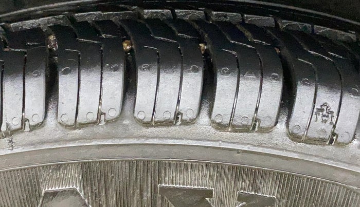 2012 Hyundai i10 MAGNA 1.2, Petrol, Manual, 62,494 km, Right Rear Tyre Tread