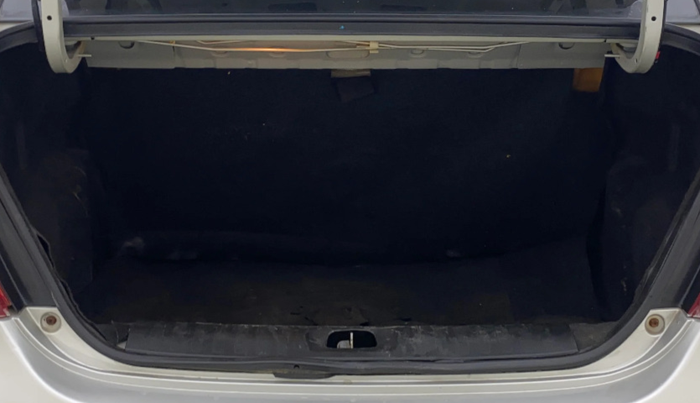 2015 Maruti Swift Dzire VXI, Petrol, Manual, 98,682 km, Boot Inside