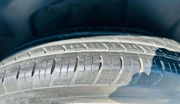 2022 Tata Harrier XZA PLUS 2.0L, Diesel, Automatic, 66,992 km, Left Rear Tyre Tread