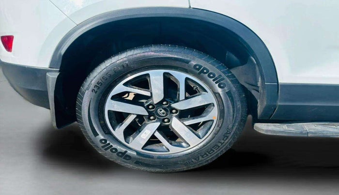 2022 Tata Harrier XZA PLUS 2.0L, Diesel, Automatic, 66,992 km, Right Rear Wheel