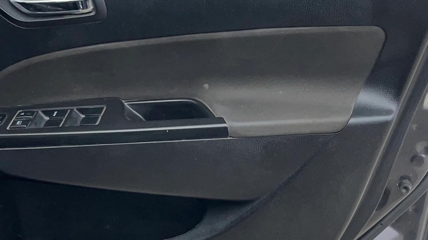 2015 Maruti Swift VXI, Petrol, Manual, 28,788 km, Driver Side Door Panels Control