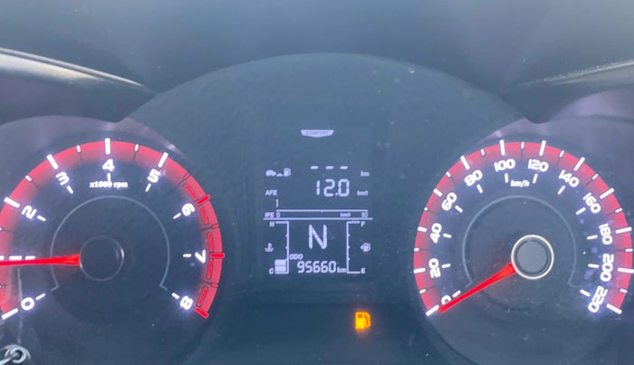 2020 Mahindra XUV300 W6 1.2 PETROL, Petrol, Manual, 95,633 km, Odometer Image