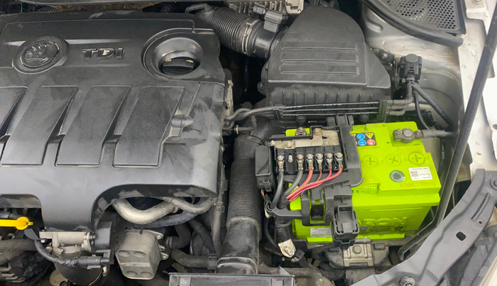 2014 Skoda Rapid AMBITION 1.6 TDI CR MT PLUS, Diesel, Manual, 1,15,272 km, Engine View - Left