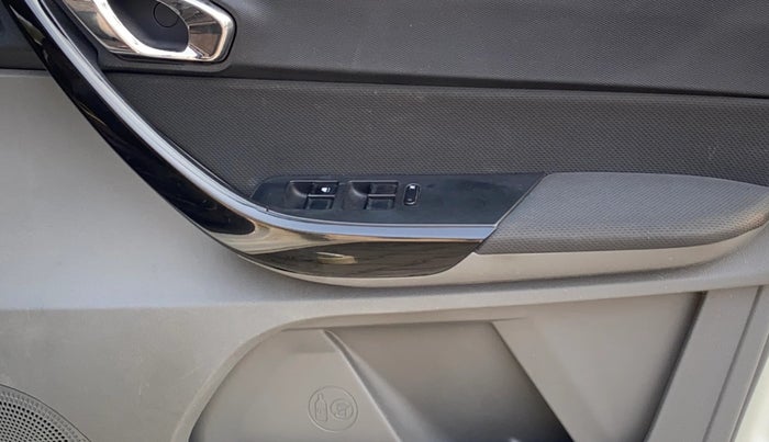 2018 Tata TIGOR XZA PETROL, CNG, Automatic, 44,998 km, Driver Side Door Panels Control