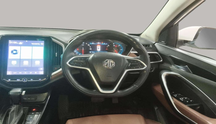 2020 MG HECTOR PLUS SHARP 1.5 PETROL TURBO DCT 6-STR, Petrol, Automatic, 78,476 km, Steering Wheel Close Up
