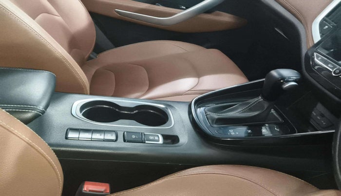 2020 MG HECTOR PLUS SHARP 1.5 PETROL TURBO DCT 6-STR, Petrol, Automatic, 78,476 km, Gear Lever