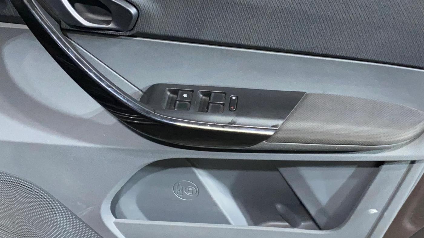 2018 Tata TIGOR XT PETROL, Petrol, Manual, 87,871 km, Driver Side Door Panels Control