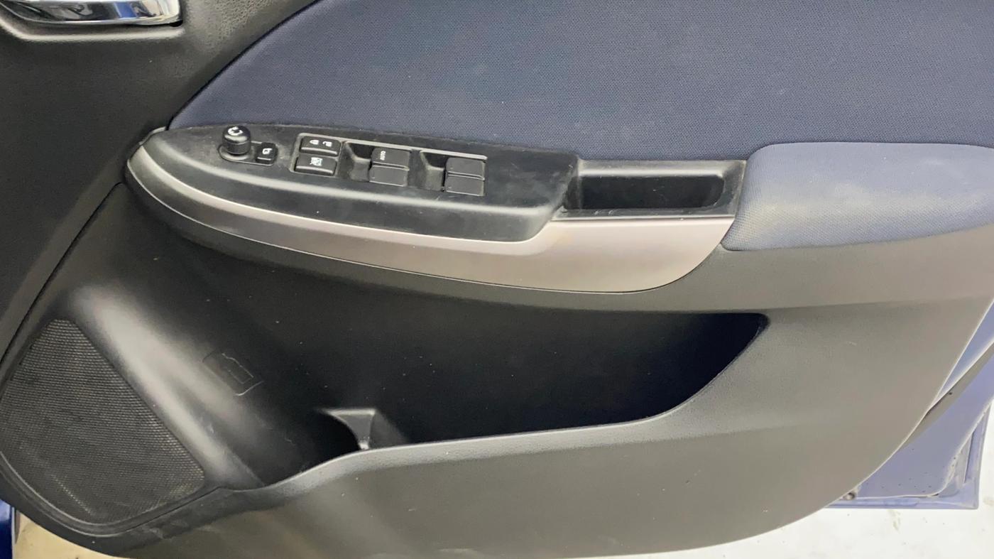 2021 Maruti Baleno ALPHA PETROL 1.2, Petrol, Manual, 37,793 km, Driver Side Door Panels Control