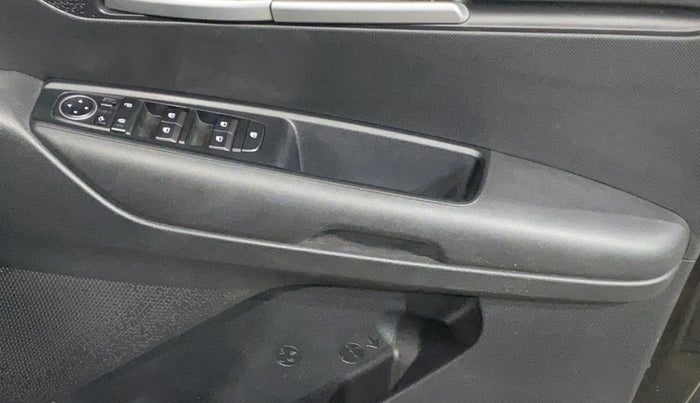 2021 KIA SONET HTK PLUS 1.2, Petrol, Manual, 24,583 km, Driver Side Door Panels Control