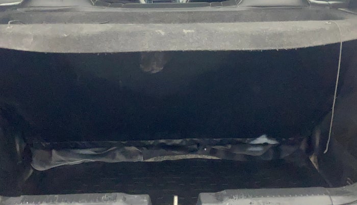 2018 Maruti Swift VXI AMT, Petrol, Automatic, 67,158 km, Boot Inside