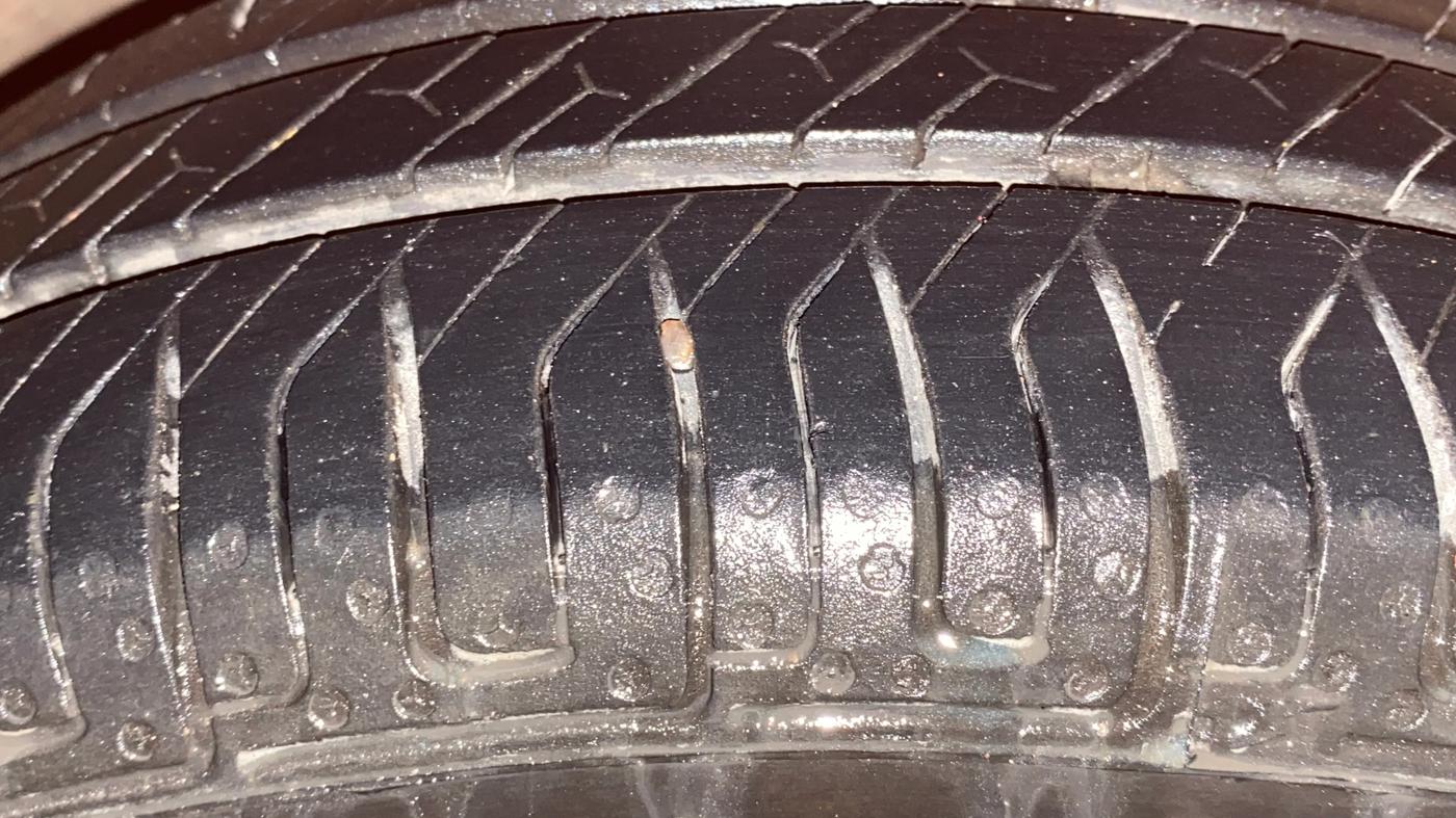 2016 Maruti Alto K10 VXI AMT, Petrol, Automatic, 44,783 km, Right Front Tyre Tread