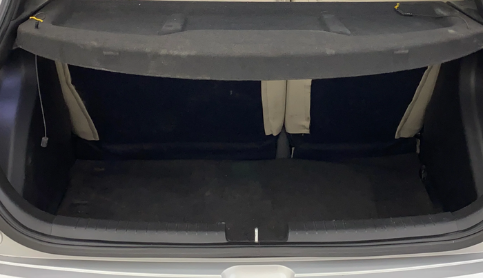 2015 Hyundai Elite i20 ASTA 1.2, Petrol, Manual, 63,572 km, Boot Inside