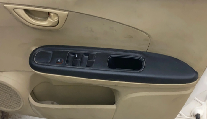 2016 Honda Amaze 1.5L I-DTEC E, Diesel, Manual, 92,676 km, Driver Side Door Panels Control