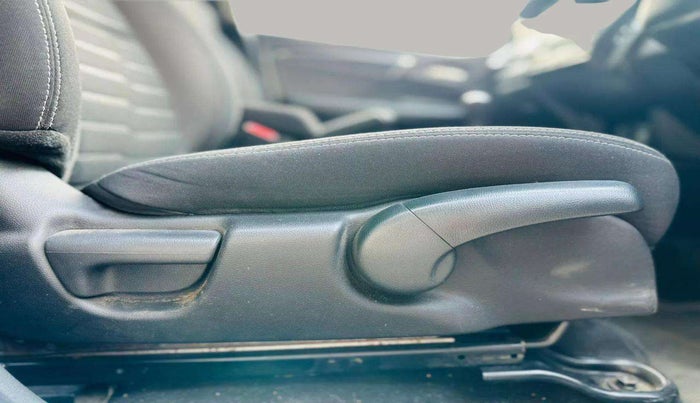 2022 Honda WR-V 1.2L I-VTEC VX MT, Petrol, Manual, 29,859 km, Driver Side Adjustment Panel