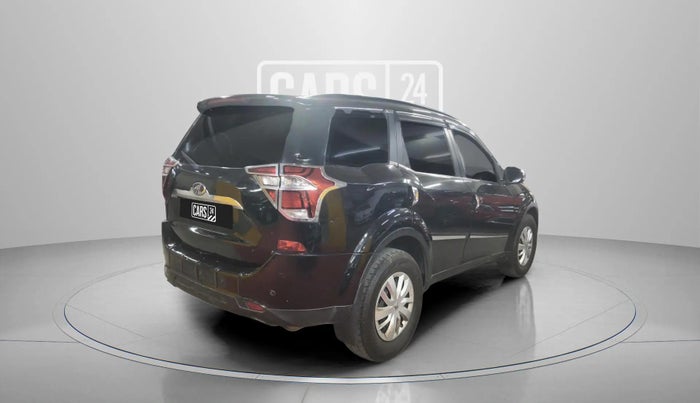 2018 Mahindra XUV500 W7, Diesel, Manual, 1,18,011 km, Right Back Diagonal