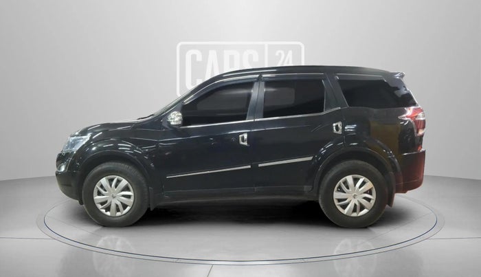 2018 Mahindra XUV500 W7, Diesel, Manual, 1,18,011 km, Left Side