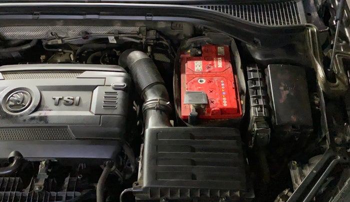 2019 Skoda Superb STYLE 1.8 TSI AT, Petrol, Automatic, 23,235 km, Engine View - Left