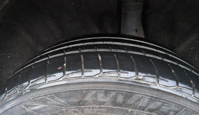 2023 Skoda Kodiaq L&K, Petrol, Automatic, 60,781 km, Left Front Tyre Tread