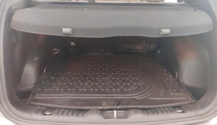 2023 Jeep Compass LIMITED (O) 2.0 DIESEL AT FWD, Diesel, Automatic, 22,303 km, Boot Inside