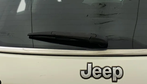 2018 Jeep Compass SPORT 2.0 DIESEL, Diesel, Manual, 1,00,566 km, Rear Wiper