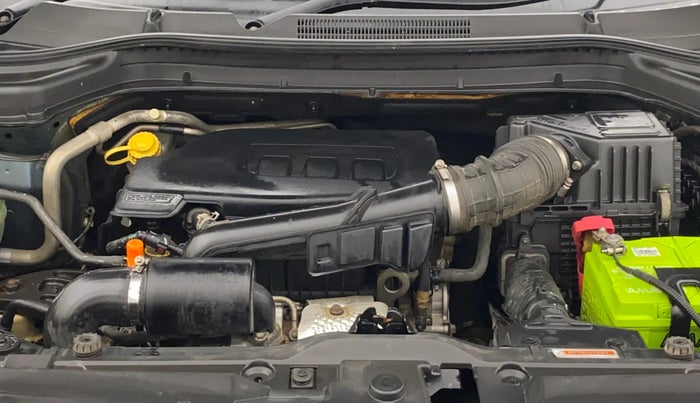 2019 Mahindra XUV300 W6 1.2 PETROL, Petrol, Manual, 1,37,766 km, Engine View