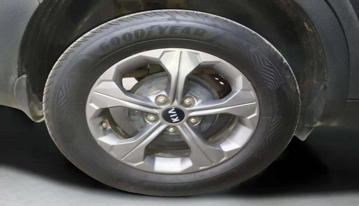 2020 KIA SELTOS HTK PLUS 1.5, Petrol, Manual, 74,426 km, Right Rear Wheel