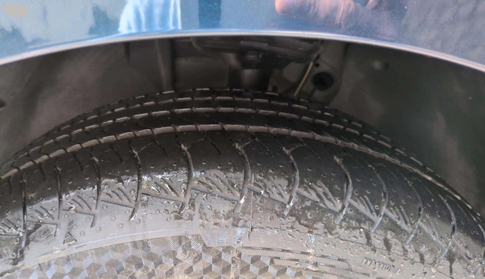 2021 Skoda Superb L&K 2.0 TSI AT, Petrol, Automatic, 33,492 km, Right Rear Tyre Tread