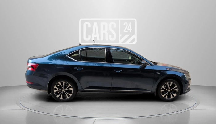 2021 Skoda Superb L&K 2.0 TSI AT, Petrol, Automatic, 33,492 km, Right Side View