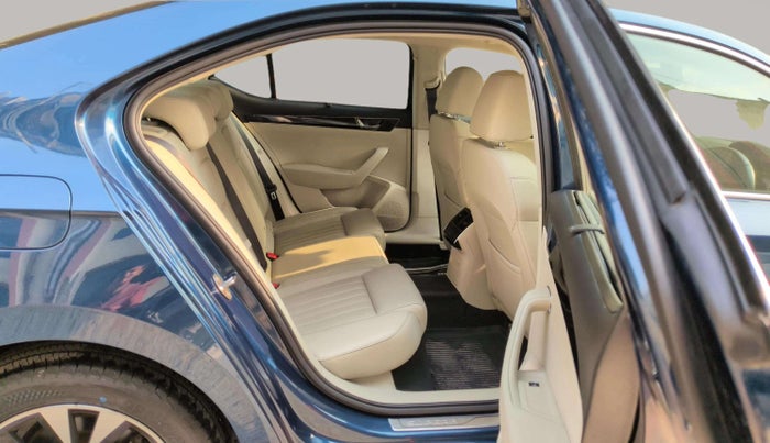 2021 Skoda Superb L&K 2.0 TSI AT, Petrol, Automatic, 33,492 km, Right Side Rear Door Cabin