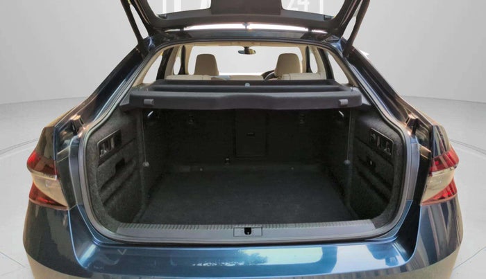 2021 Skoda Superb L&K 2.0 TSI AT, Petrol, Automatic, 33,492 km, Boot Inside