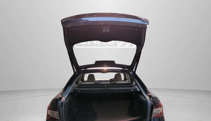 2021 Skoda Superb L&K 2.0 TSI AT, Petrol, Automatic, 33,492 km, Boot Door Open