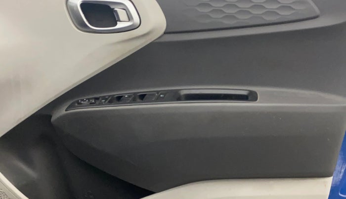 2021 Hyundai GRAND I10 NIOS SPORTZ 1.2 KAPPA VTVT CNG, CNG, Manual, 67,634 km, Driver Side Door Panels Control