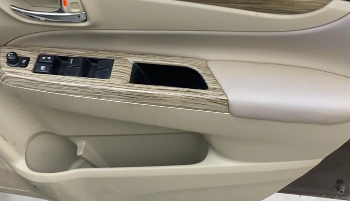 2019 Maruti Ciaz ALPHA 1.5 SHVS PETROL, Petrol, Manual, 57,322 km, Driver Side Door Panels Control