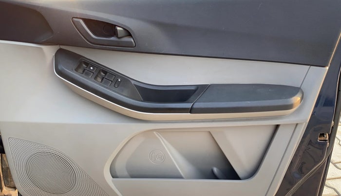 2021 Tata Tiago XZ PETROL, Petrol, Manual, 53,412 km, Driver Side Door Panels Control