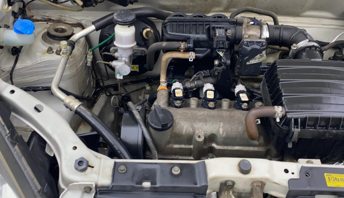 2017 Maruti Alto 800 LXI, Petrol, Manual, 70,340 km, Engine View - Right