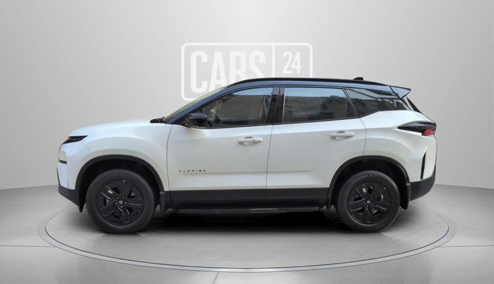 2024 Tata Harrier FEARLESS PLUS DUAL TONE AT, Diesel, Automatic, 19,734 km, Left Side