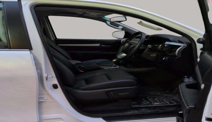 2024 Toyota HILUX HIGH 4X4 AT, Diesel, Automatic, 10,070 km, Right Side Front Door Cabin